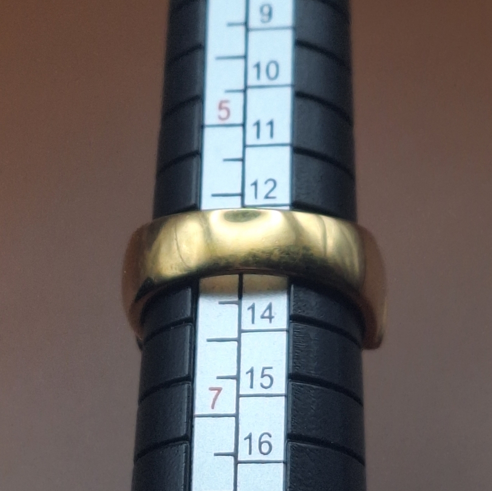 Retro 18K Gold-Plated Wave Ring with Sparkling CZ Accents – Size 6 - Picture 3 of 8